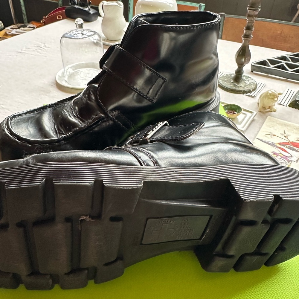 Dr. Martens Black Leather Dress US 10 - Picture 4 of 4
